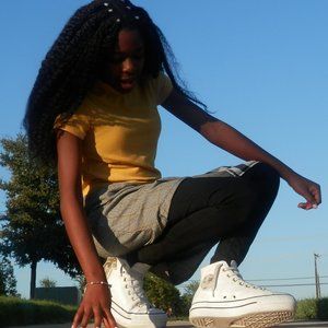 Meet your Posher, Adoniah